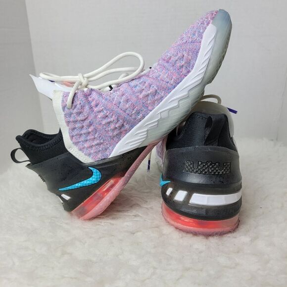 Nike Lebron James XVIII GS Basketball Mens Shoes Size 7 Multi-Color CW2760-900 - Picture 8 of 11